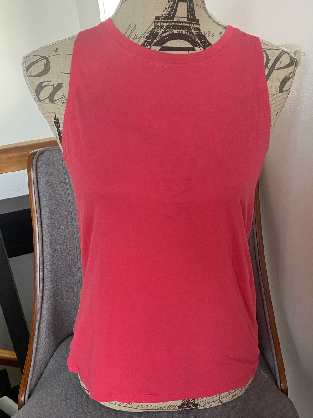 Classic Crewneck Women's Tank Top in Coral Pink